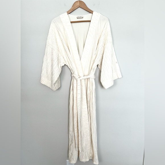 Vintage 90s Victorias Secret Gold Label Ivory Robe Feminine Glam Size‎ Medium - Picture 1 of 9